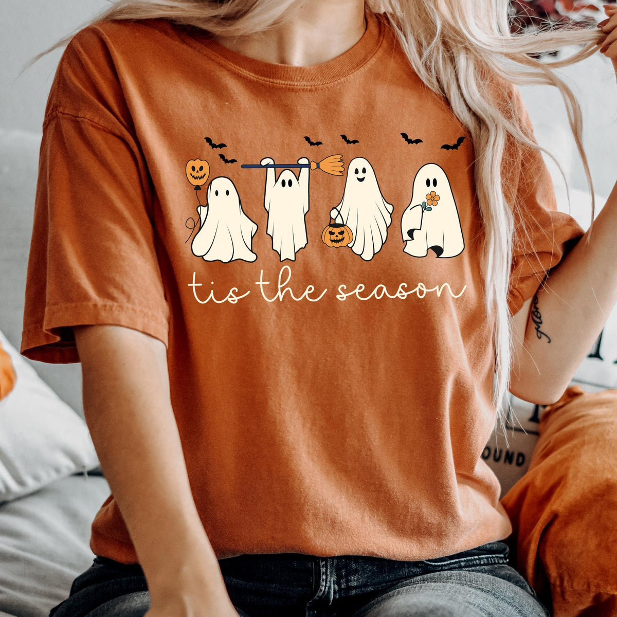 Tis The Season Halloween Shirt, Halloween Comfort Colors® Shirt, Retro Ghost Shirts, Cute Fall Shirt, Pumpkin Season, Women's Halloween Tees