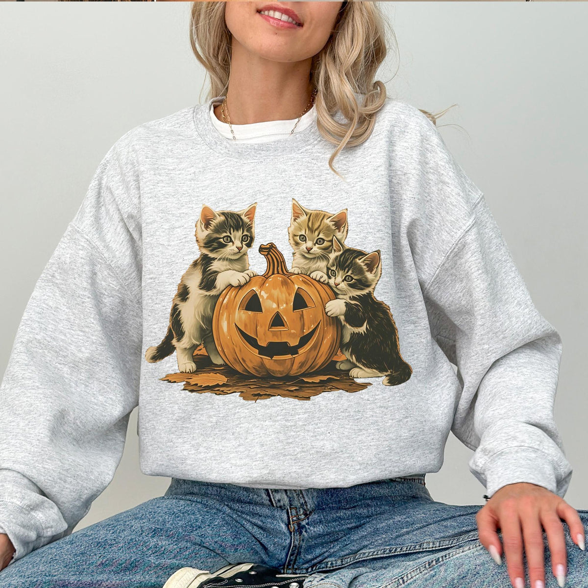 Vintage 90s Cat Halloween Sweatshirt, Retro Halloween Shirt, Spooky Season Tee, Pumpkin Shirt, Cat Lover Shirt, Spooky Season, Black Cat Tee