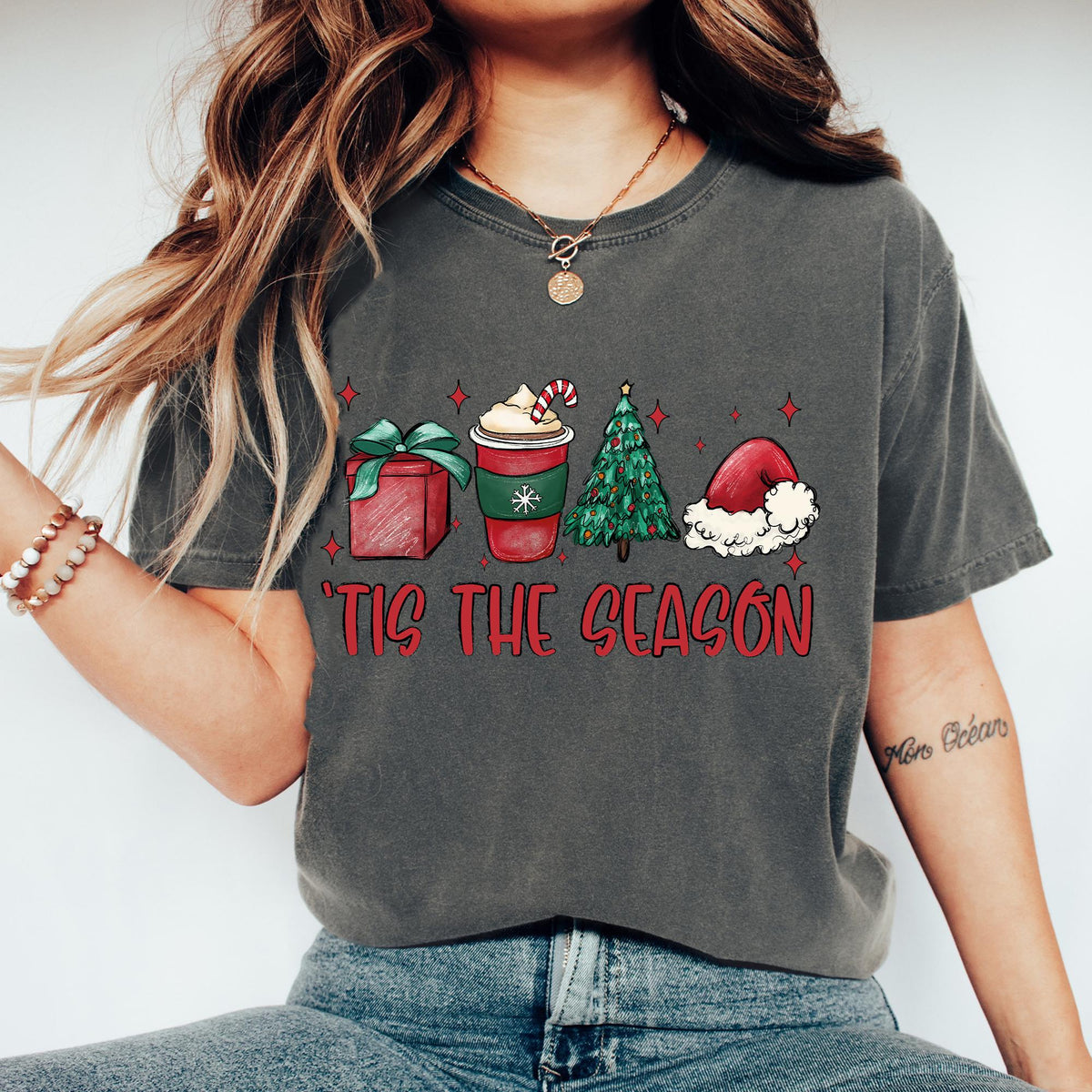 Tis The Season Shirt Comfort Colors®, Coquette Bow Christmas Shirt, Retro Christmas Crewneck, Merry Christmas Shirt, Girly Christmas T-shirt
