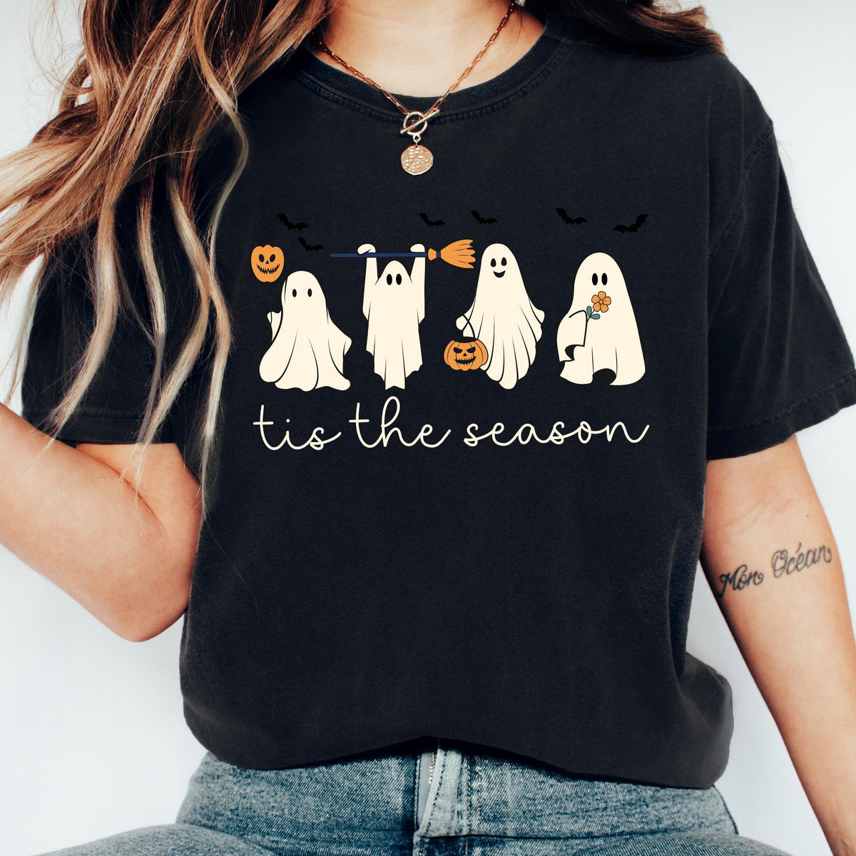 Tis The Season Halloween Shirt, Halloween Comfort Colors® Shirt, Retro Ghost Shirts, Cute Fall Shirt, Pumpkin Season, Women's Halloween Tees