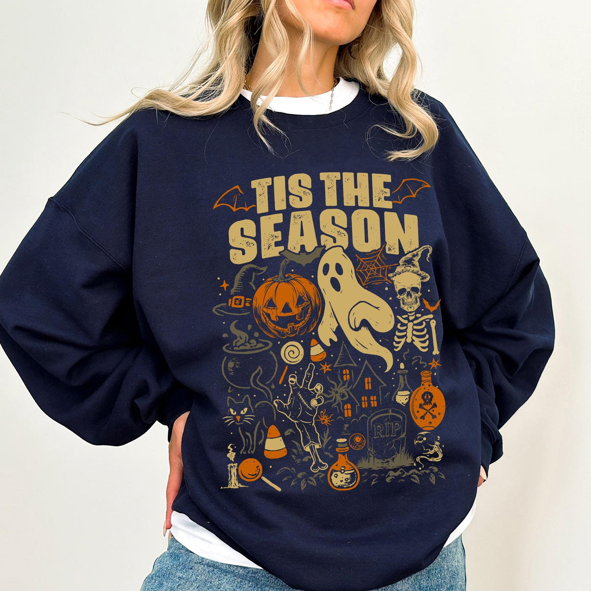 Retro Halloween Sweatshirt, Tis' the Season, Vintage Halloween Aesthetic Shirt, Pumpkin Ghost Oversized Sweatshirt, Women's Halloween Tshirt