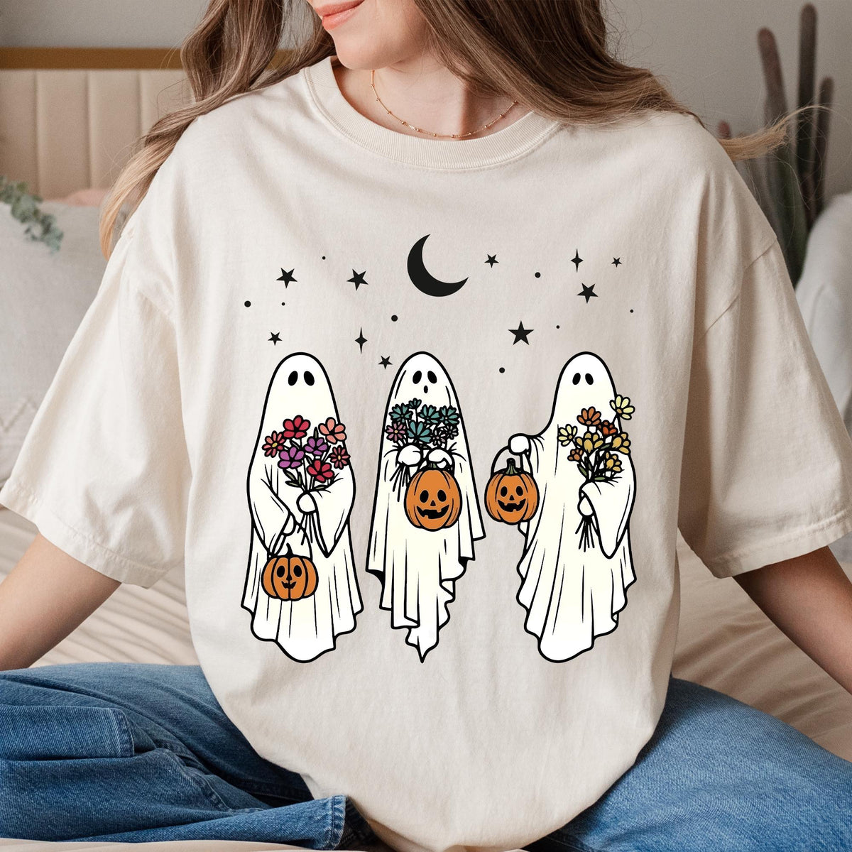 Vintage Halloween Ghost Shirt, Floral Retro Spooky Pumpkin Shirts, Ghost Crewneck Sweatshirt, Spooky Season T-Shirt, Ghost Aesthetic T-shirt