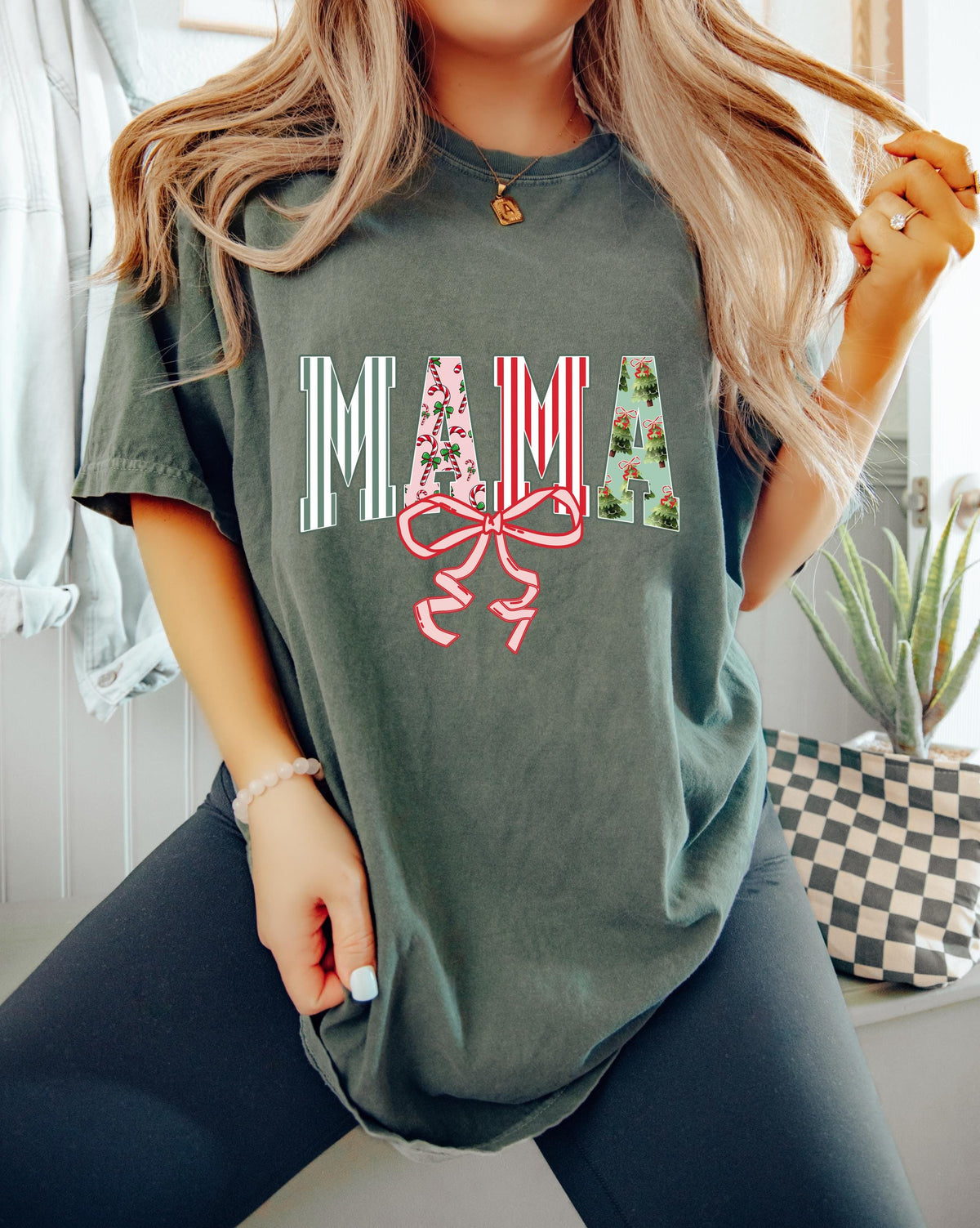 Comfort Colors® Christmas Mama Shirt, Retro Mom Shirt, Xmas Christmas Tee Holiday New Mom Gift Pregnancy Announcement,Christmas Gift for Mom
