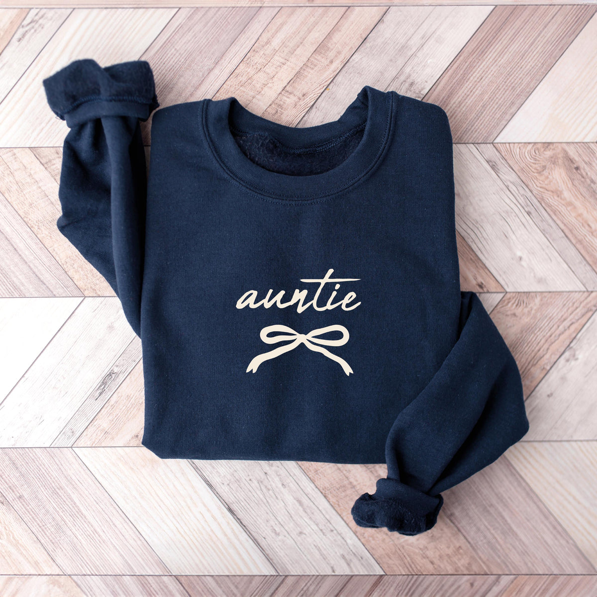 Auntie Sweatshirt Comfort Colors, Christmas Gift for Auntie, New Aunt Gift, Pregnancy Announcement Shirt, Aunty Birthday Gift, Auntie Shirts