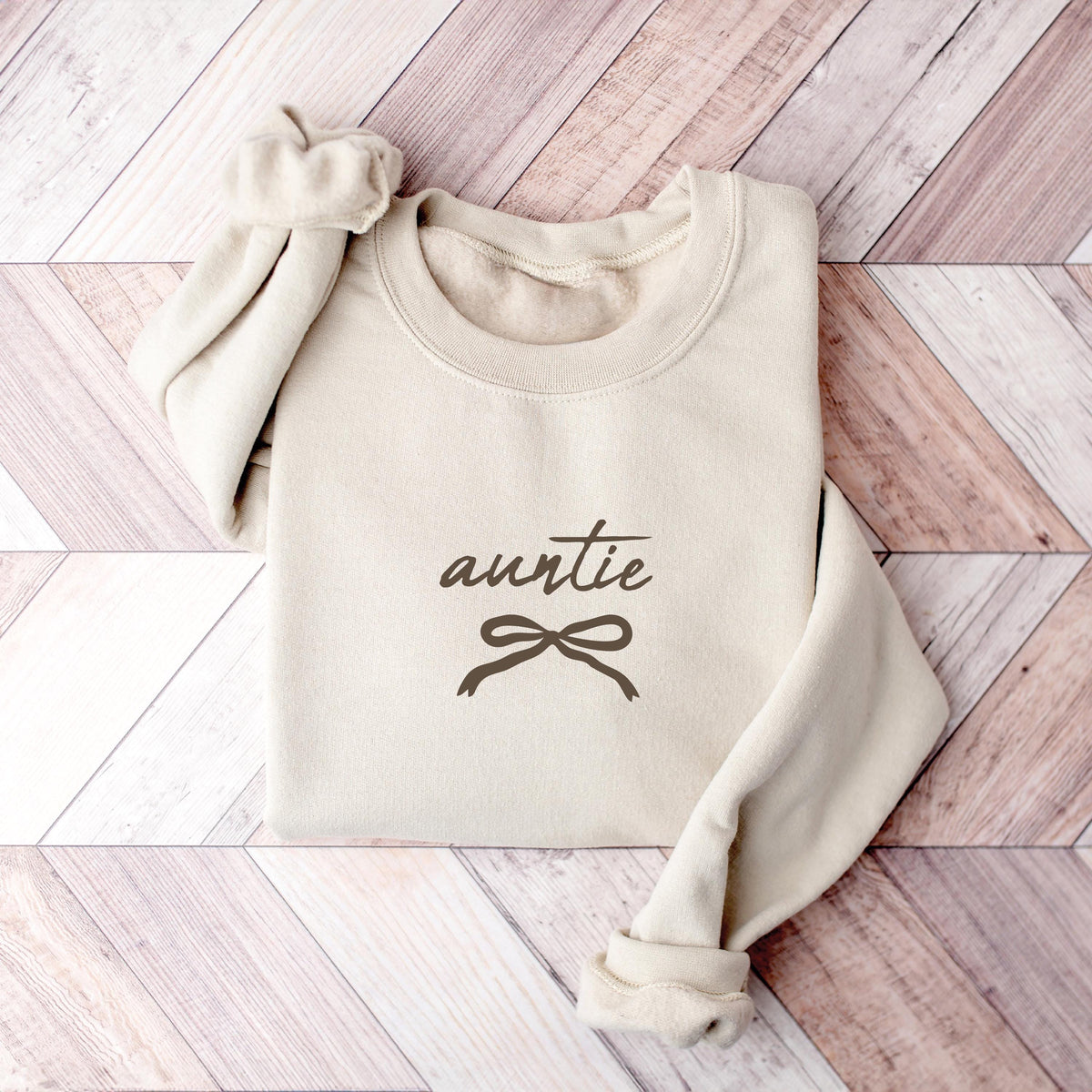 Auntie Sweatshirt Comfort Colors, Christmas Gift for Auntie, New Aunt Gift, Pregnancy Announcement Shirt, Aunty Birthday Gift, Auntie Shirts