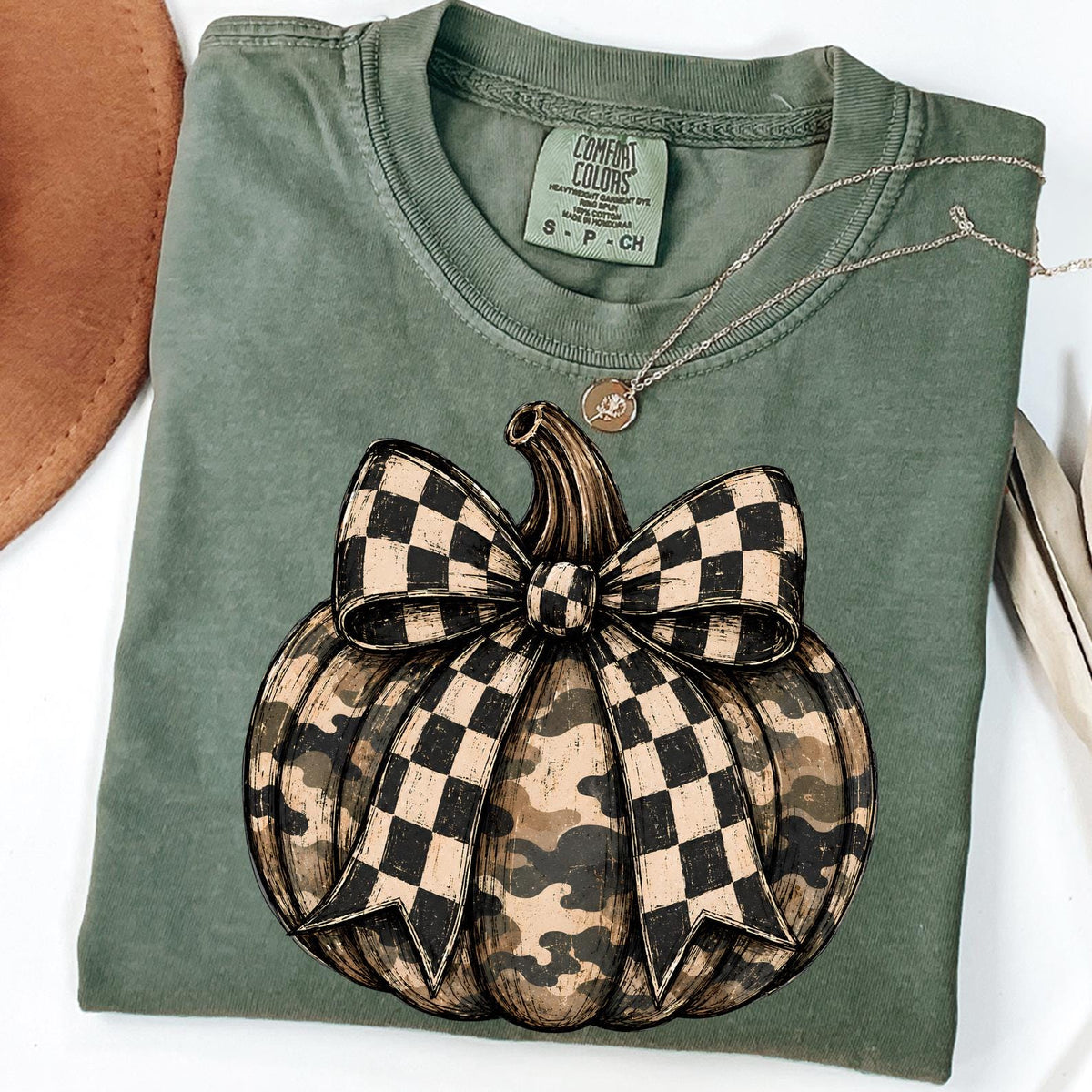 Pumpkin Shirt, Checkered Bow Pumpkin T-shirt, Western Fall Tee, Cozy Season Shirt, Thanksgiving Sweater, Fall Pumpkin Hoody, Comfort Colors®