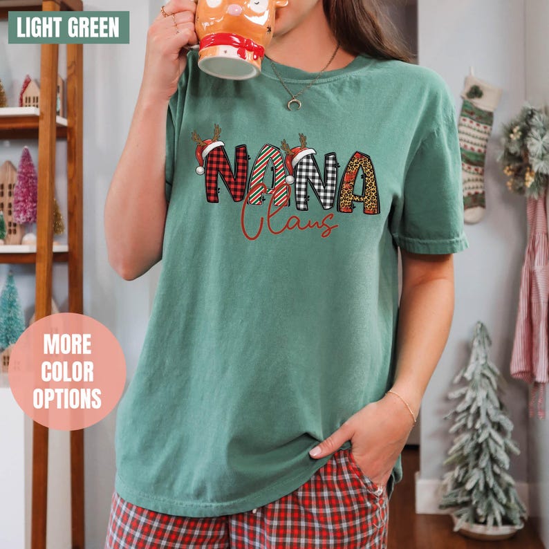 Nana Claus Gift Comfort Colors T-Shirt (S-M-L-XL)