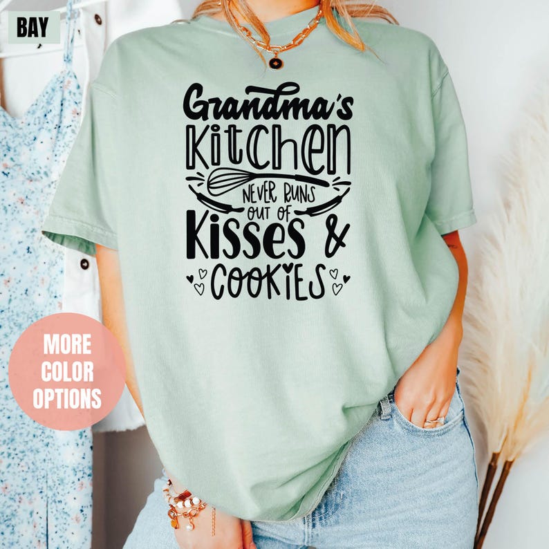 Grandmas Never Run Out Of Hugs And Cookies Comfort Colors T-Shirt (S-M-L-XL)