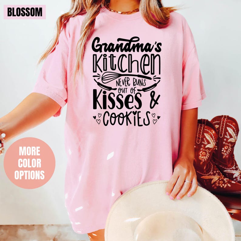 Grandmas Never Run Out Of Hugs And Cookies Comfort Colors T-Shirt (S-M-L-XL)