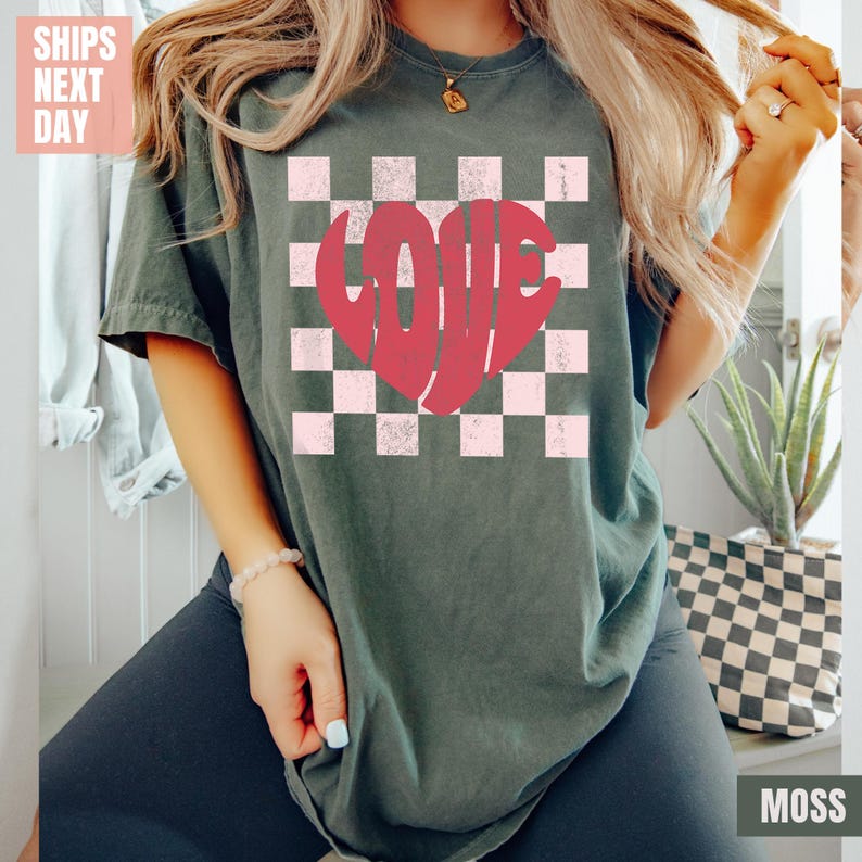 Valentine Heart Comfort Colors T-Shirt (S-M-L-XL)