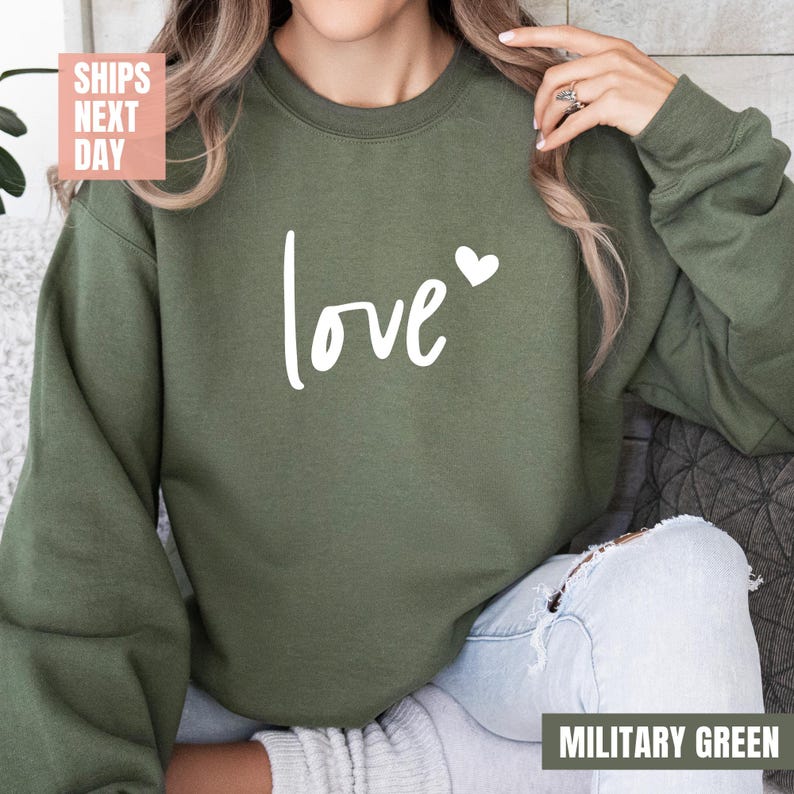 Love Sweatshirt (2XL-3XL)