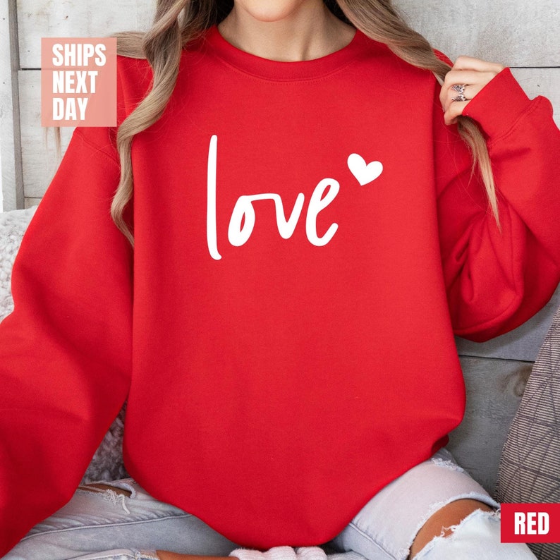 Love Sweatshirt (2XL-3XL)