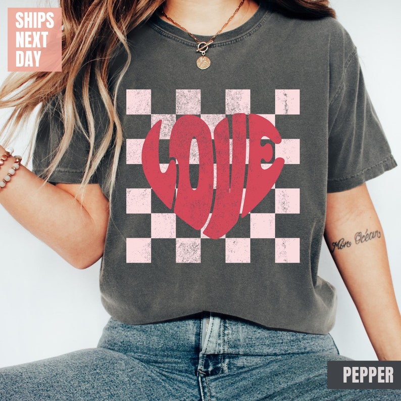 Valentine Heart Comfort Colors T-Shirt (S-M-L-XL)