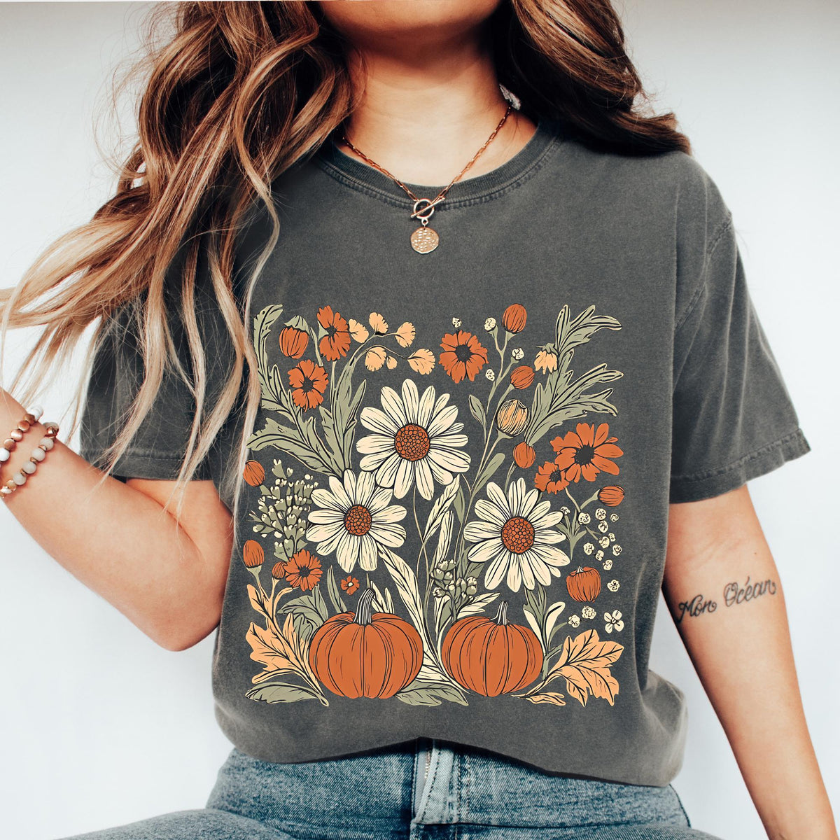 Floral Pumpkin Fall Shirt, Flower Pumpkin Shirt, Aesthetic Fall Graphic T-shirt, Pumpkin Patch Shirts, Boho Pumpkin T-shirt, Comfort Colors®