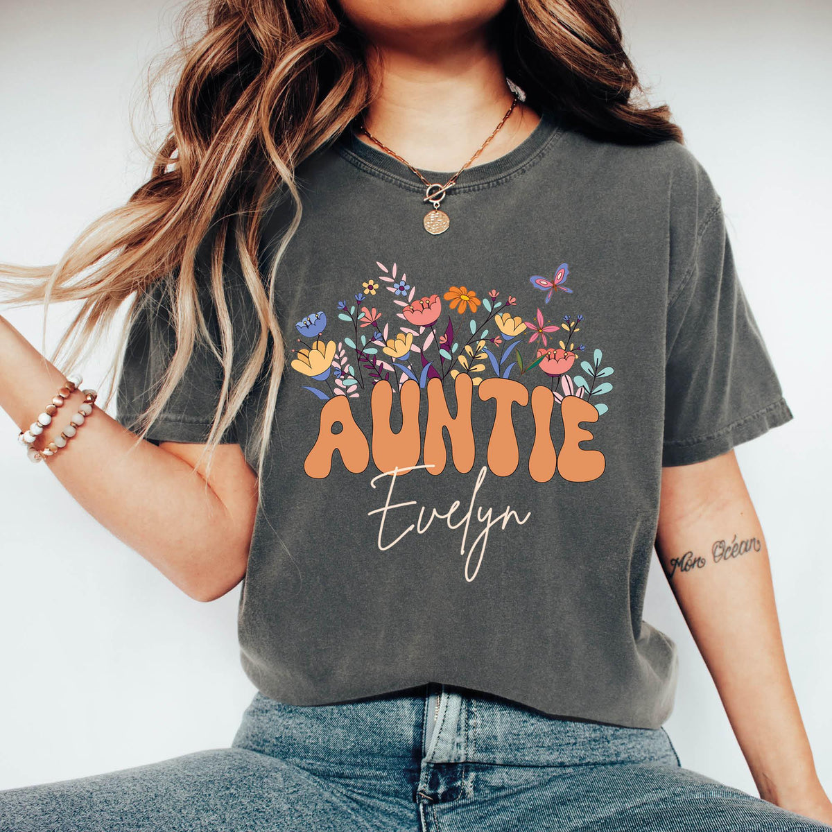 Personalized Wildflowers Auntie Shirt, Custom Flowers Aunt T-Shirt, Custom Aunt Gifts, Pregnancy Announcement T-Shirt, Reveal To Aunt Gifts