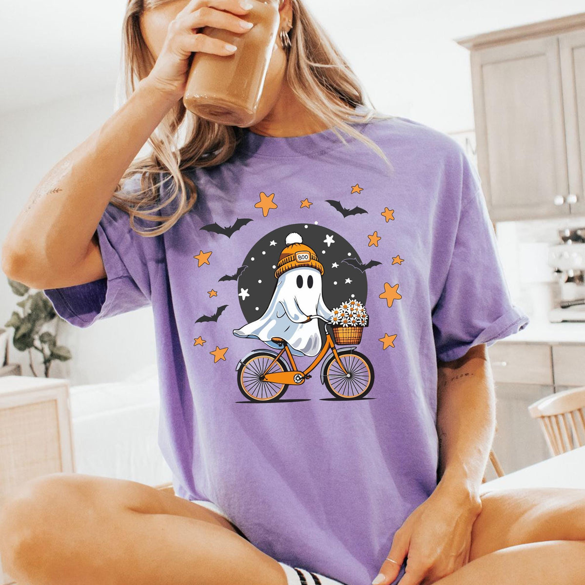 Comfort Colors® Cute Halloween Ghost Shirt, Halloween Women's Shirt, Halloween Party Shirt, Spooky Season Shirt, Autumn Shirt, Fall T-shirts