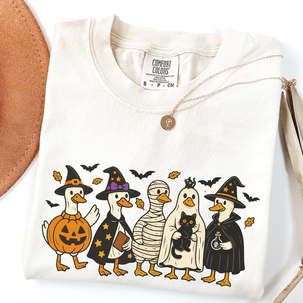 Comfort Colors Halloween Shirt, Goose Shirt, Halloween Ghost Shirt, Fall T-shirt, Spooky Shirt, Pumpkin Costume T-shirt, Silly Goose T-shirt