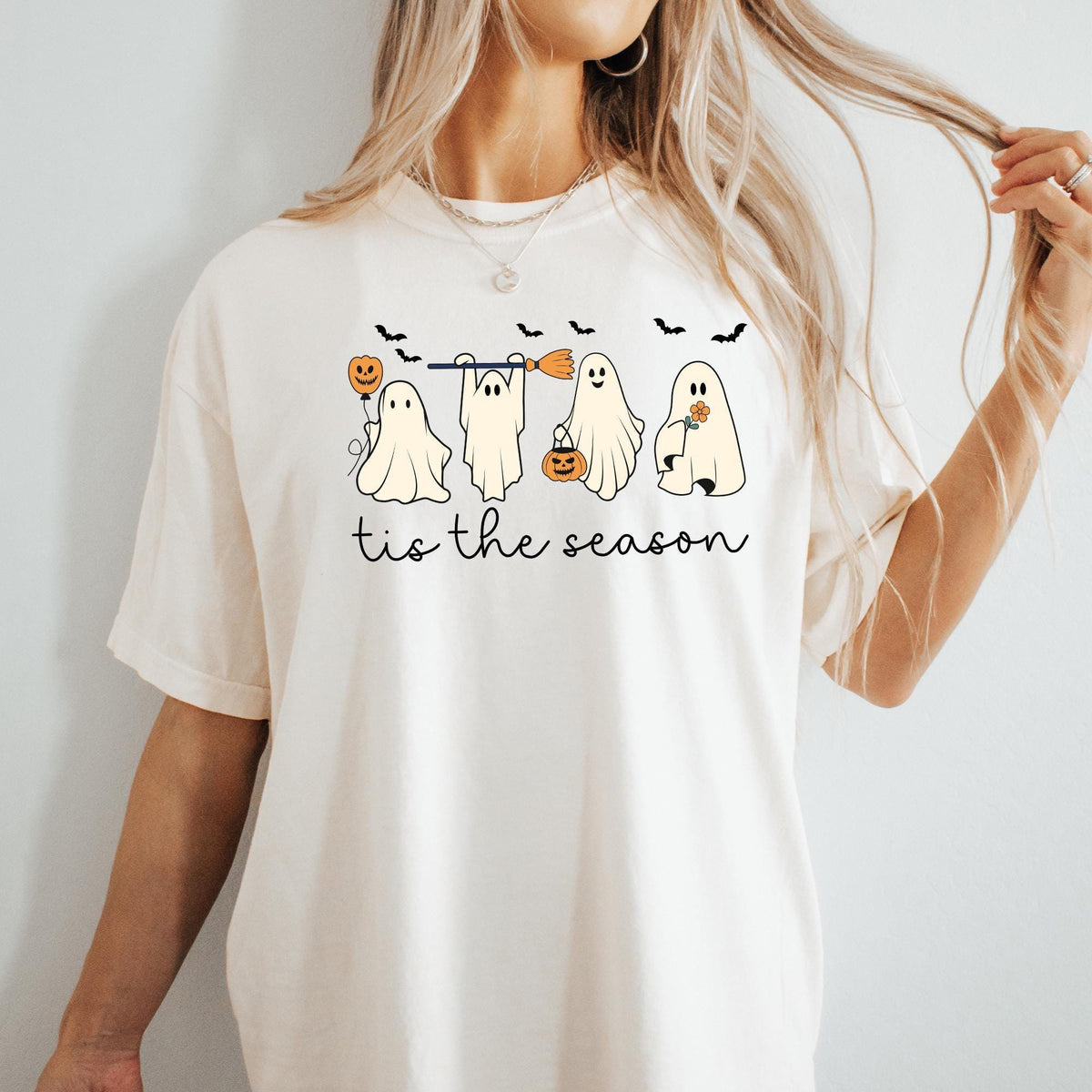 Tis The Season Halloween Shirt, Halloween Comfort Colors® Shirt, Retro Ghost Shirts, Cute Fall Shirt, Pumpkin Season, Women's Halloween Tees