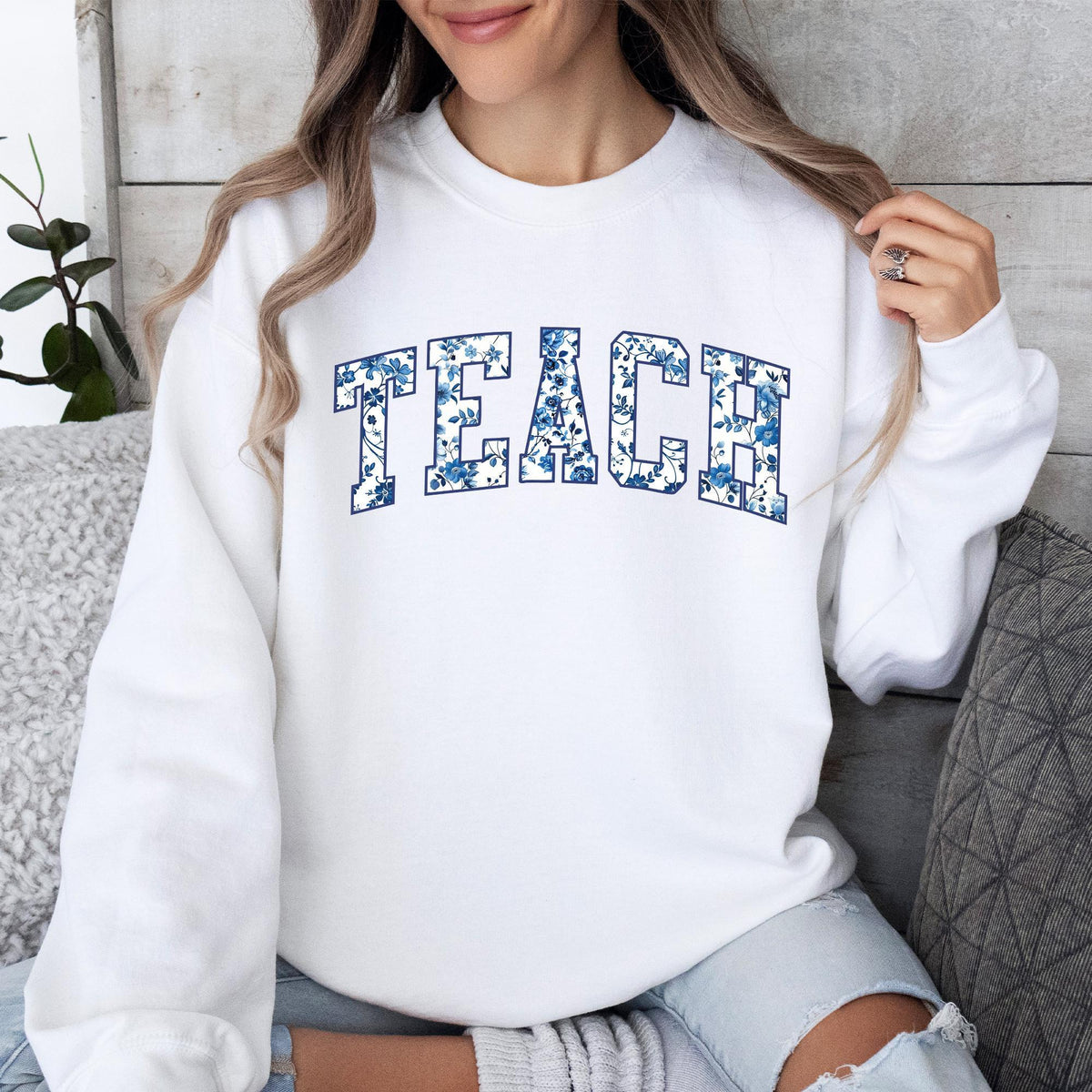 Floral Teach Sweatshirt, Cute Teacher Sweatshirt, Teacher Appreciation Gifts, Back To School, Teacher Hoodie, Teacher Sweater, School Shirts