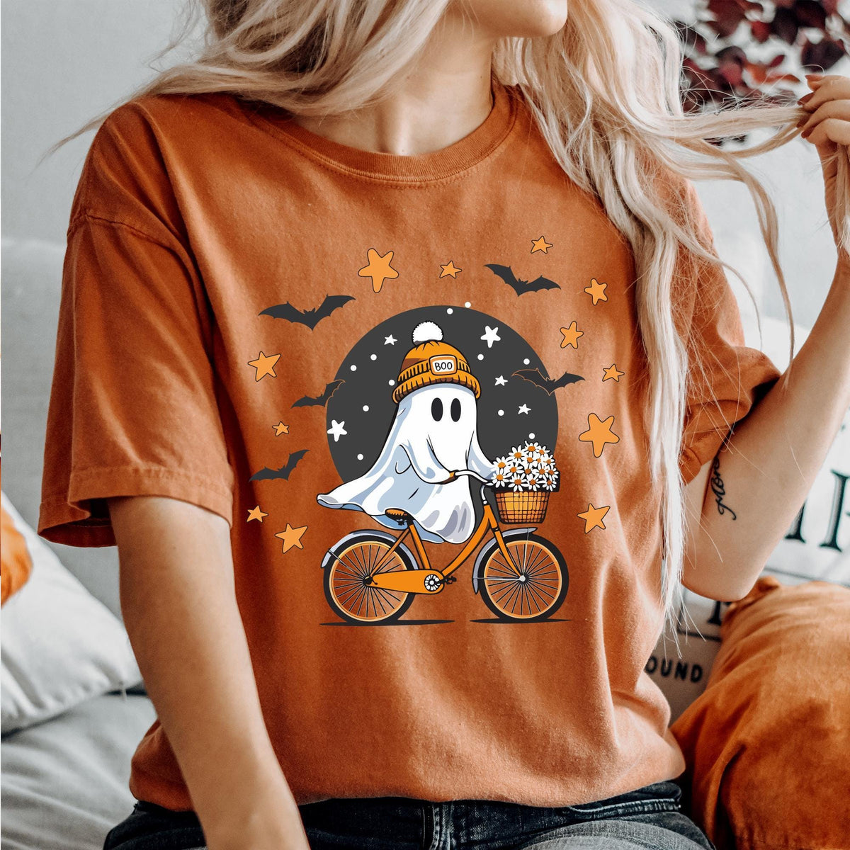 Comfort Colors® Cute Halloween Ghost Shirt, Halloween Women's Shirt, Halloween Party Shirt, Spooky Season Shirt, Autumn Shirt, Fall T-shirts