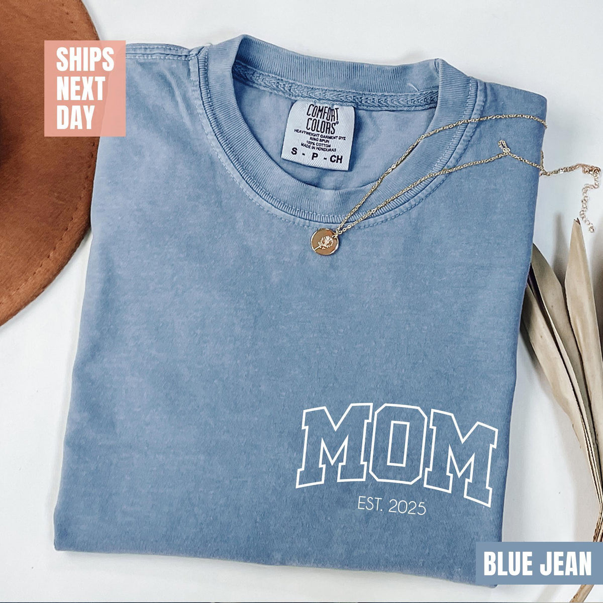 Custom Mom Dad Comfort Colors® T-shirt, Personalized Mama & Dad Pocket Shirt, Pregnancy Announcement T-shirt, Matching Parents Outfit Shirt