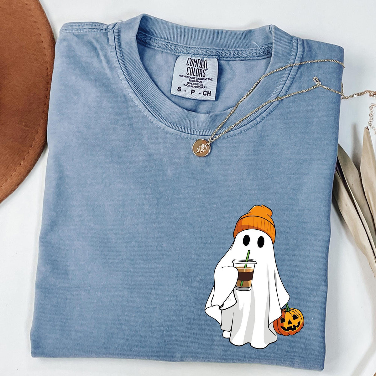Comfort Colors® Сute Ghost Coffee Shirt, Сute Little Ghost Iced Coffee t-shirt, Ghost Coffee Shirt, Halloween Coffee Lovers, Boo Ghost Shirt