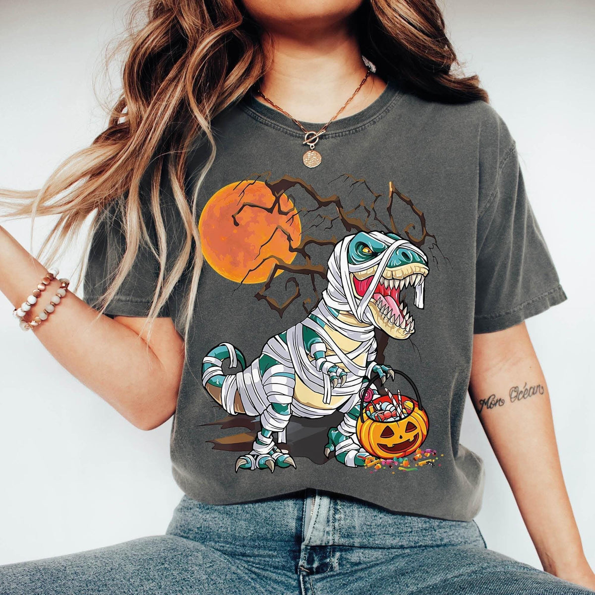 Halloween Shirt, Dinosaur Skeleton T rex Scary Shirt, Spooky Saurus Rex Shirt, Comfort Colors®, Dinosaur Halloween Gift, Cute Halloween Gift