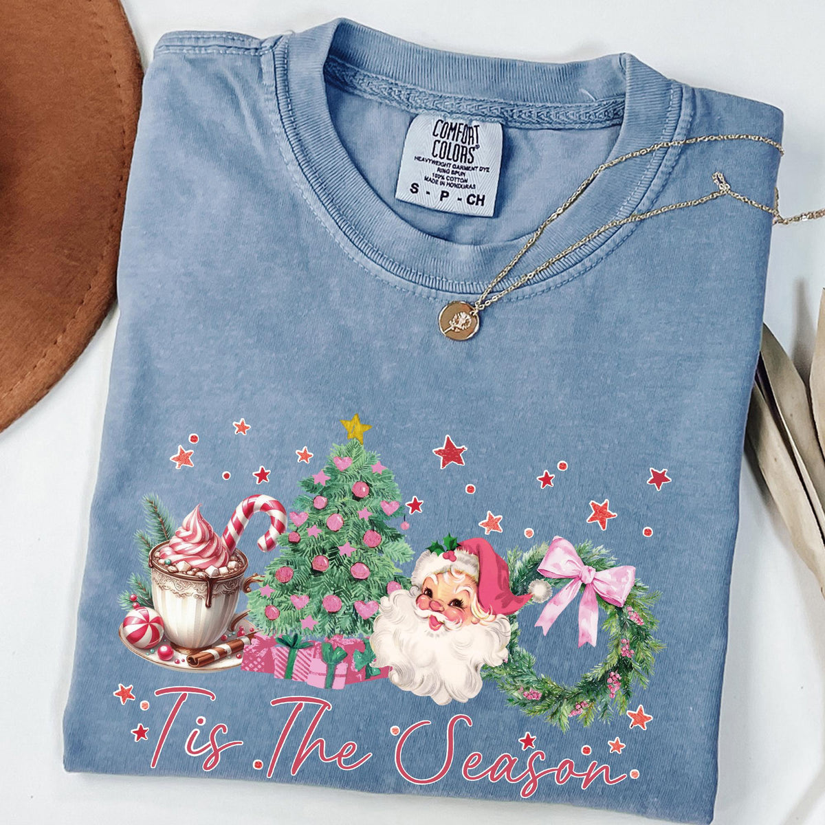 Tis The Season Sweatshirt Comfort Colors®, Coquette Bow Christmas Shirts, Retro Christmas Crewneck, Merry Christmas, Girly Christmas Sweater