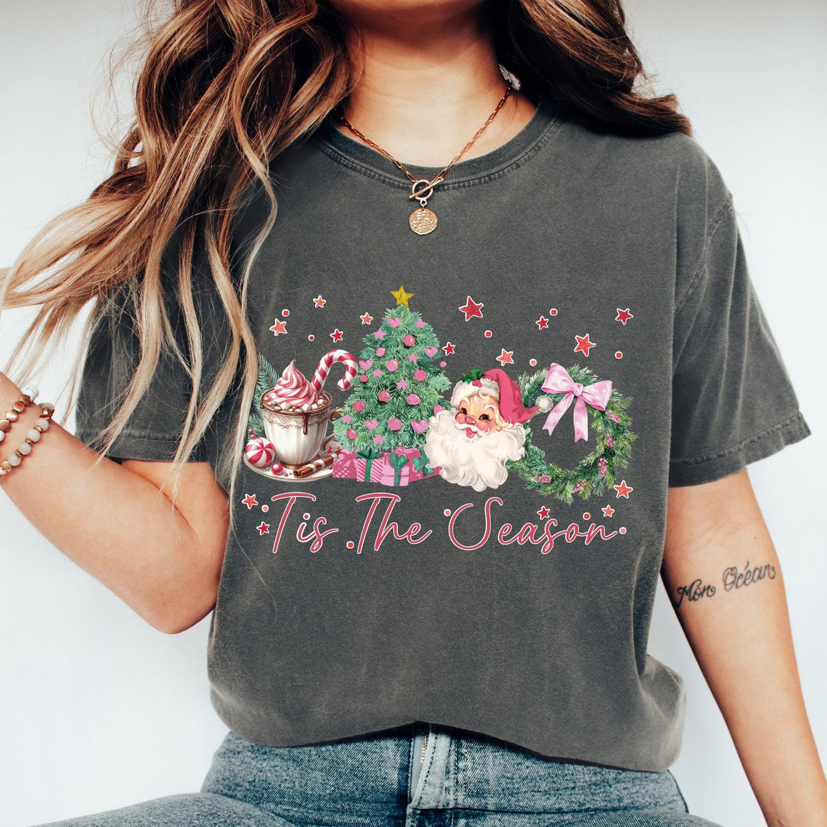 Tis The Season Sweatshirt Comfort Colors®, Coquette Bow Christmas Shirts, Retro Christmas Crewneck, Merry Christmas, Girly Christmas Sweater