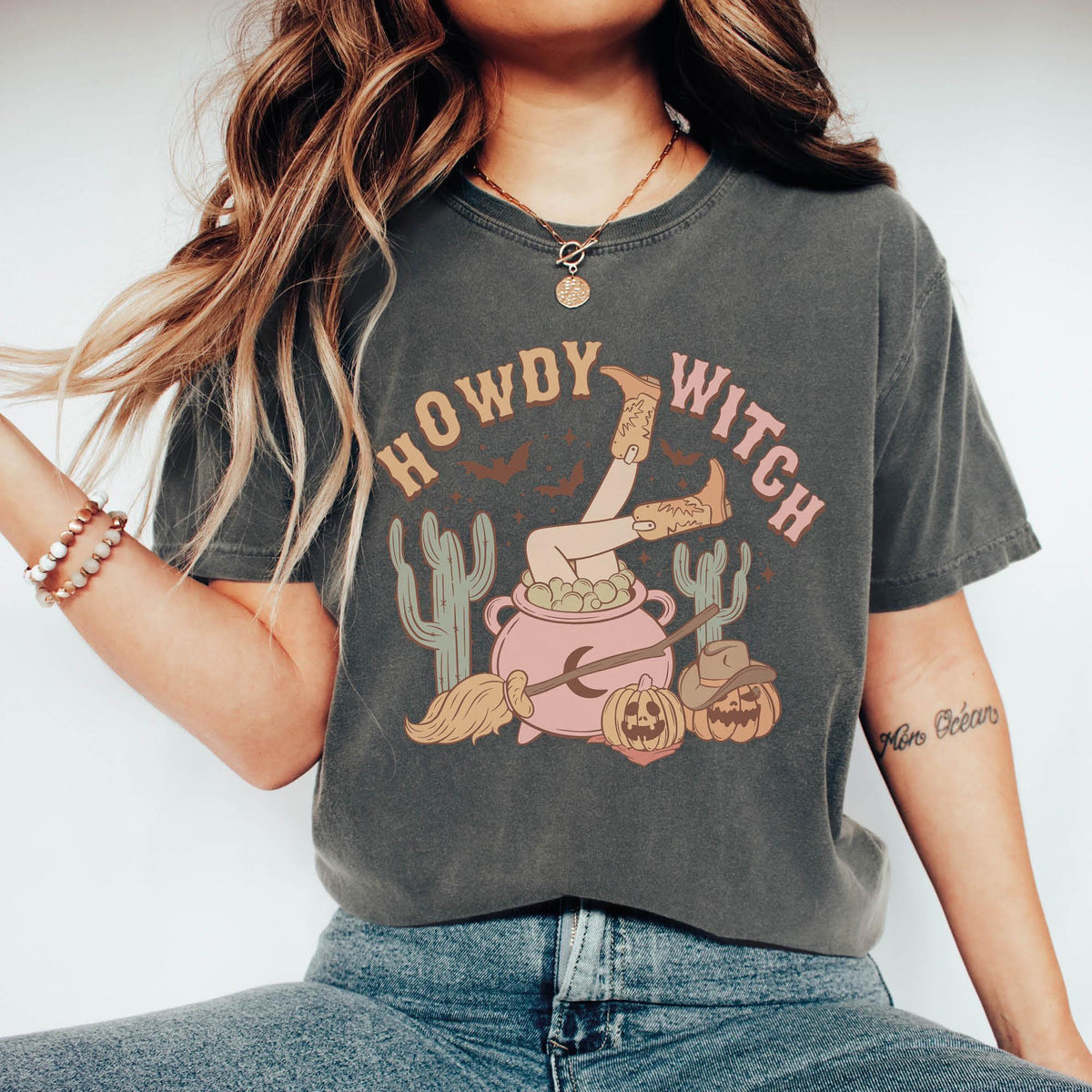 Howdy Witches, Cowgirl, Country, Western Halloween Shirt, Cowgirl T-Shirt, Comfort Colors®, Halloween Western Graphic Tee, Howdy Witch Shirt
