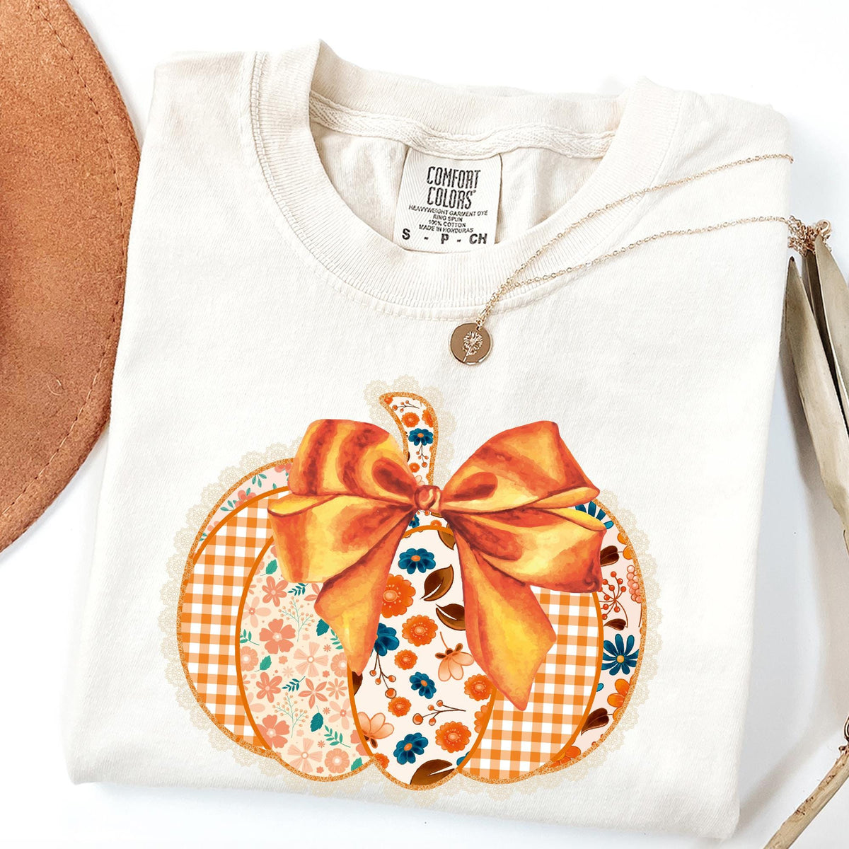 Comfort Colors® Farm Fresh Pumpkins Daily Tee, Pumpkin Shirts, Pumpkin Season Tee, Fall Autumn Thanksgiving, Fall Season T-shirt, Fall Gifts