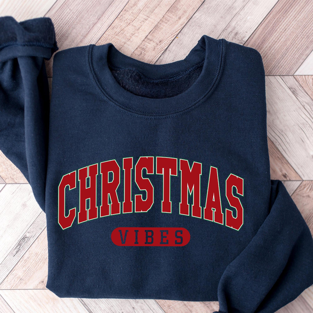 Retro Christmas Vibes Sweatshirt, Womens Christmas Sweatshirt, Holiday Sweatshirt, Cute Christmas Sweatshirt, Winter Tshirt, Christmas Gifts