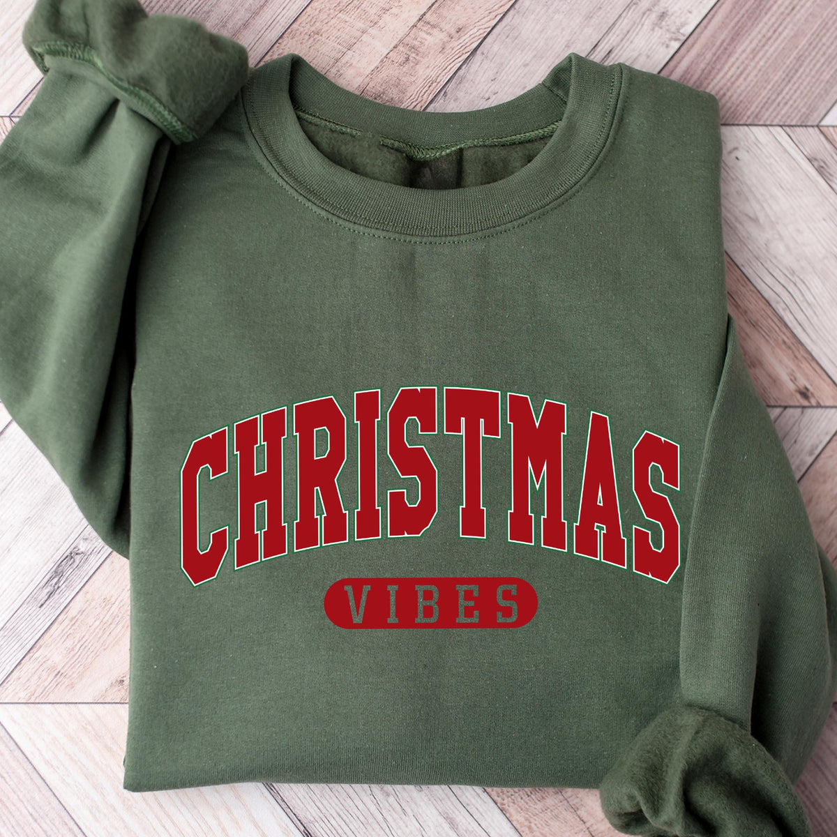 Retro Christmas Vibes Sweatshirt, Womens Christmas Sweatshirt, Holiday Sweatshirt, Cute Christmas Sweatshirt, Winter Tshirt, Christmas Gifts