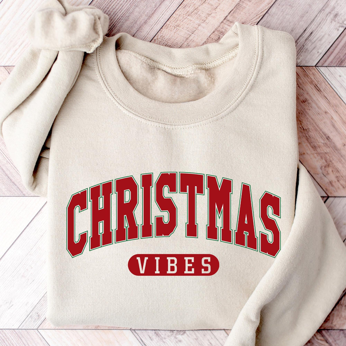 Retro Christmas Vibes Sweatshirt, Womens Christmas Sweatshirt, Holiday Sweatshirt, Cute Christmas Sweatshirt, Winter Tshirt, Christmas Gifts