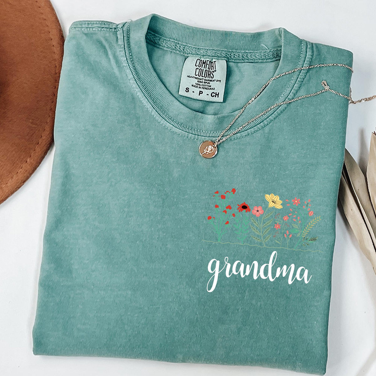 Comfort Colors® Personalize Floral Grandma Shirt, Mothers Day Gift For Grandma, New Nana Shirt, Gigi Mimi Shirt, Nana Shirt, Granny T-shirts
