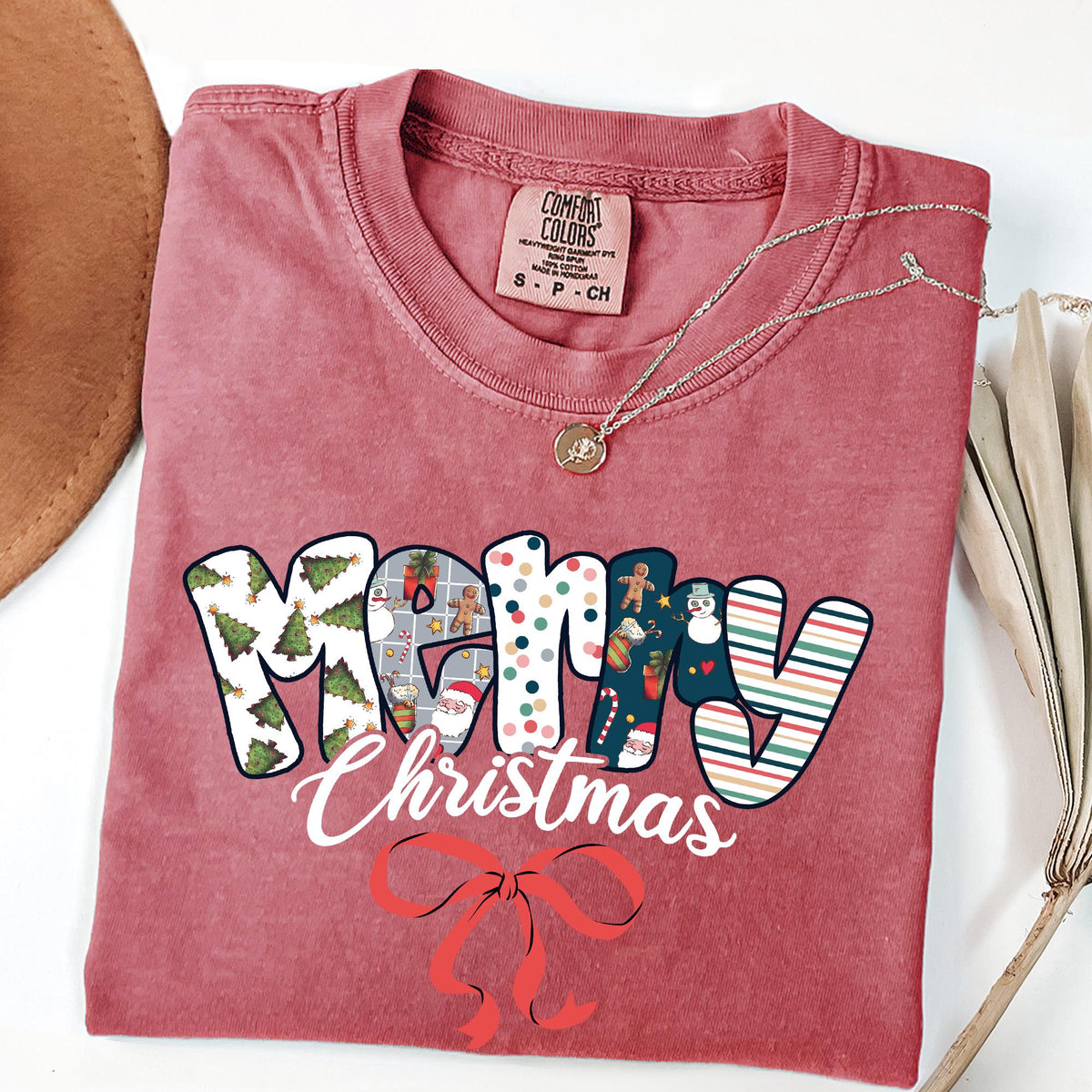 Merry Christmas Shirt, Comfort Colors®, Holiday Tee, Cute Xmas Shirt, Christmas Bow T-shirt, Cozy Holiday Top Women, Trendy Christmas Shirts