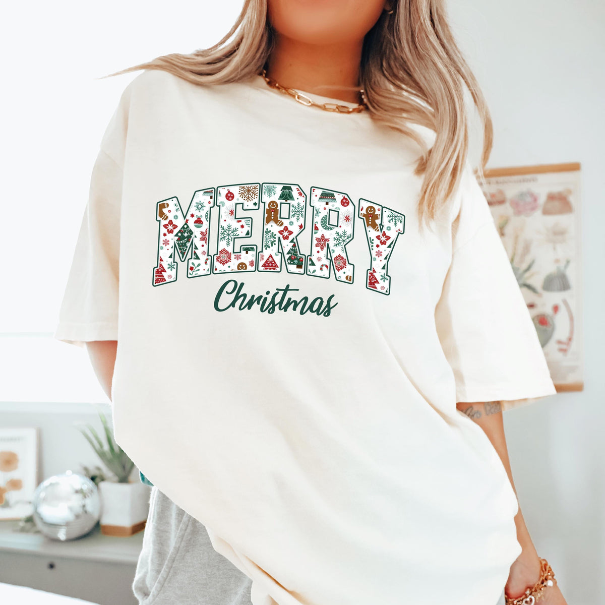 Retro Merry Christmas Sweatshirt, Holiday Crewneck For Women, Winter Gift, Family Matching Xmas Shirt, Merry Christmas Tee,Xmas Holiday Gift