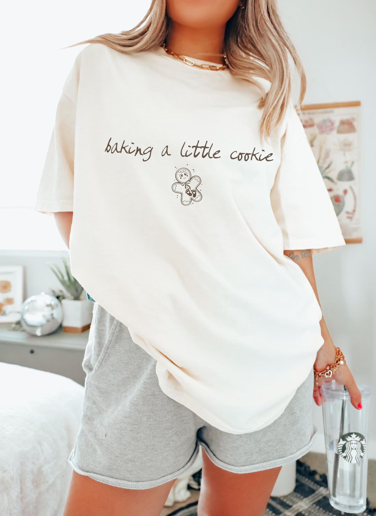 Christmas Pregnancy Announcement Sweatshirt Comfort Colors®, Christmas Maternity Shirt, Pregnant TShirt, Christmas Baby Announcement Sweater