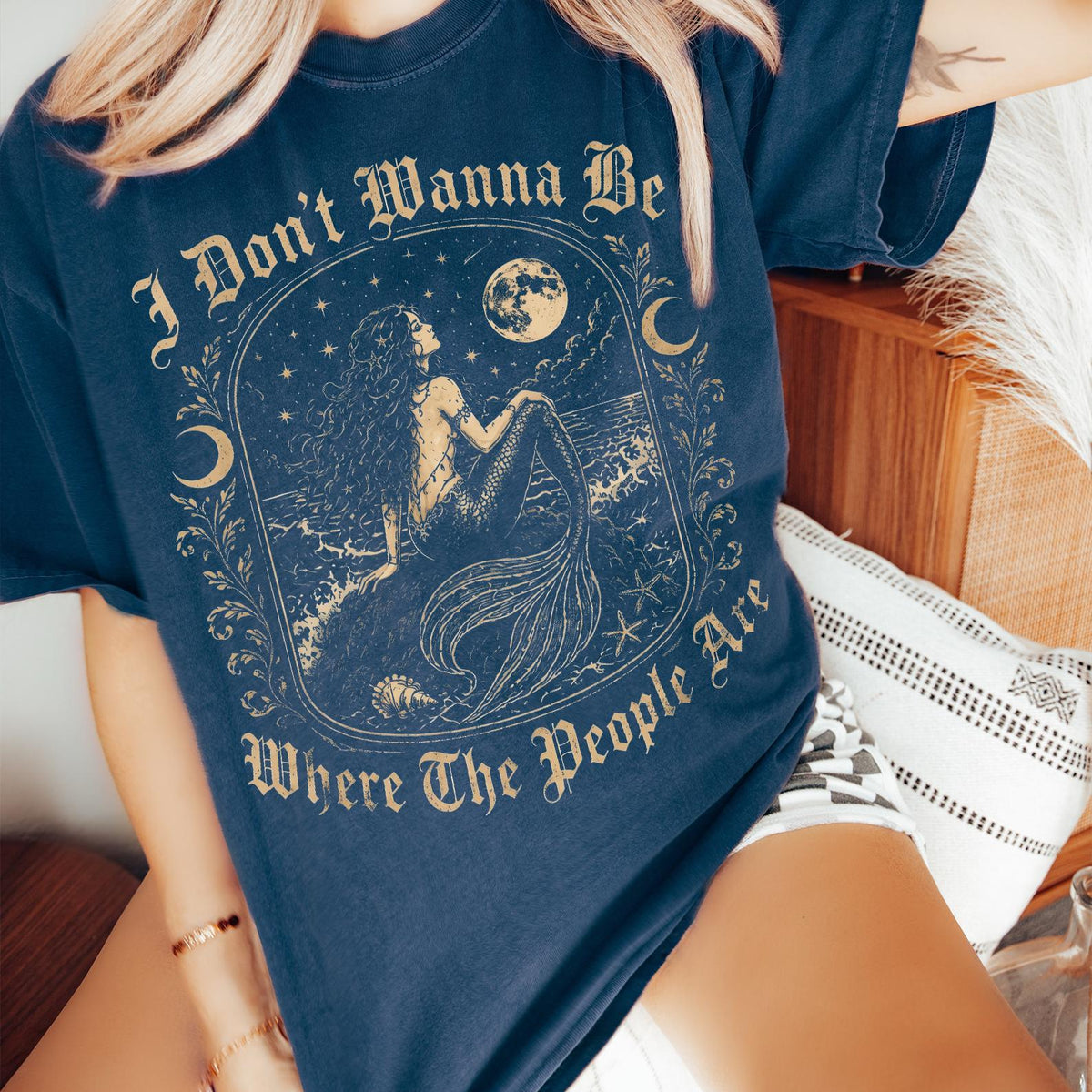 Siren I Don't Wanna Be Where The People Are Shirt