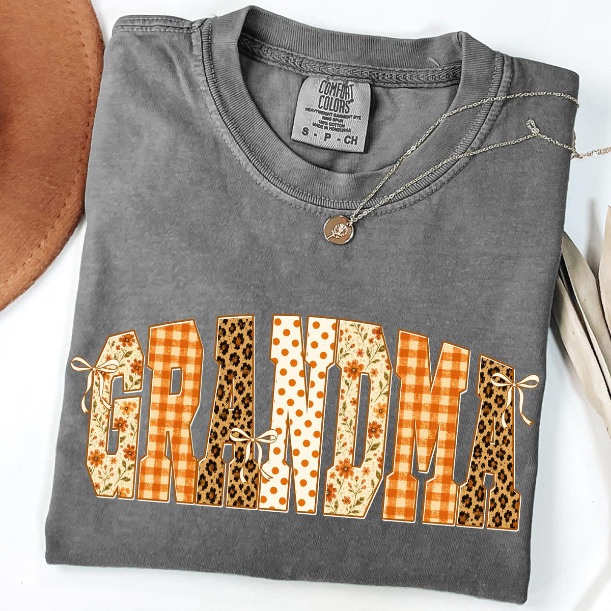Fall Floral Grandma Shirt, Personalized Mama Mimi Gigi Nana Mamaw Shirt, Comfort Colors® Autumn Shirt, Thanksgiving Gigi Shirt, Autumn Gift